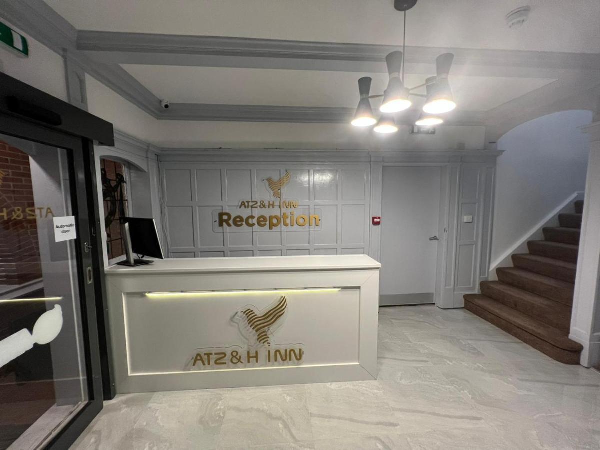 Atz&H Inn Luton  Eksteriør bilde